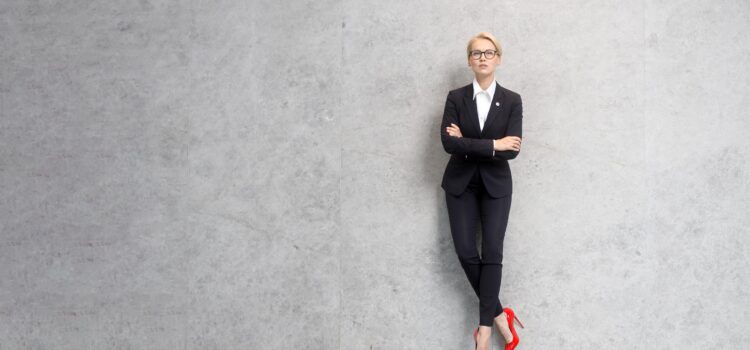 fotografia biznesowa kobieca, sesja konieca warszawa, zdjęcie biznesowe