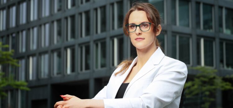 sesja-biznesowa-wizerunek-profesjonalisty-warszawa-plener